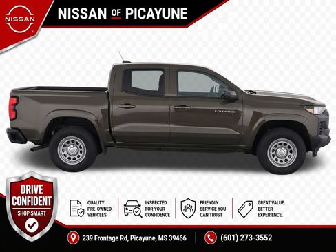 Used 2023 Chevrolet Colorado W/T RWD image 7