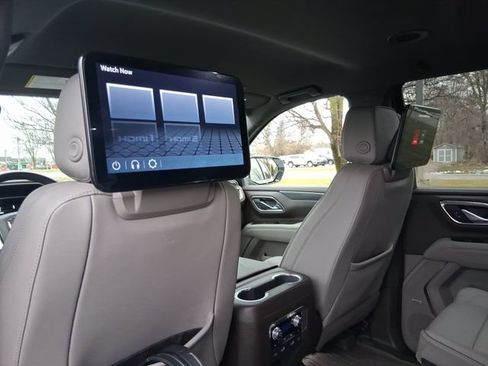 Used 2023 GMC Yukon SLT w/ SLT Luxury Package image 20