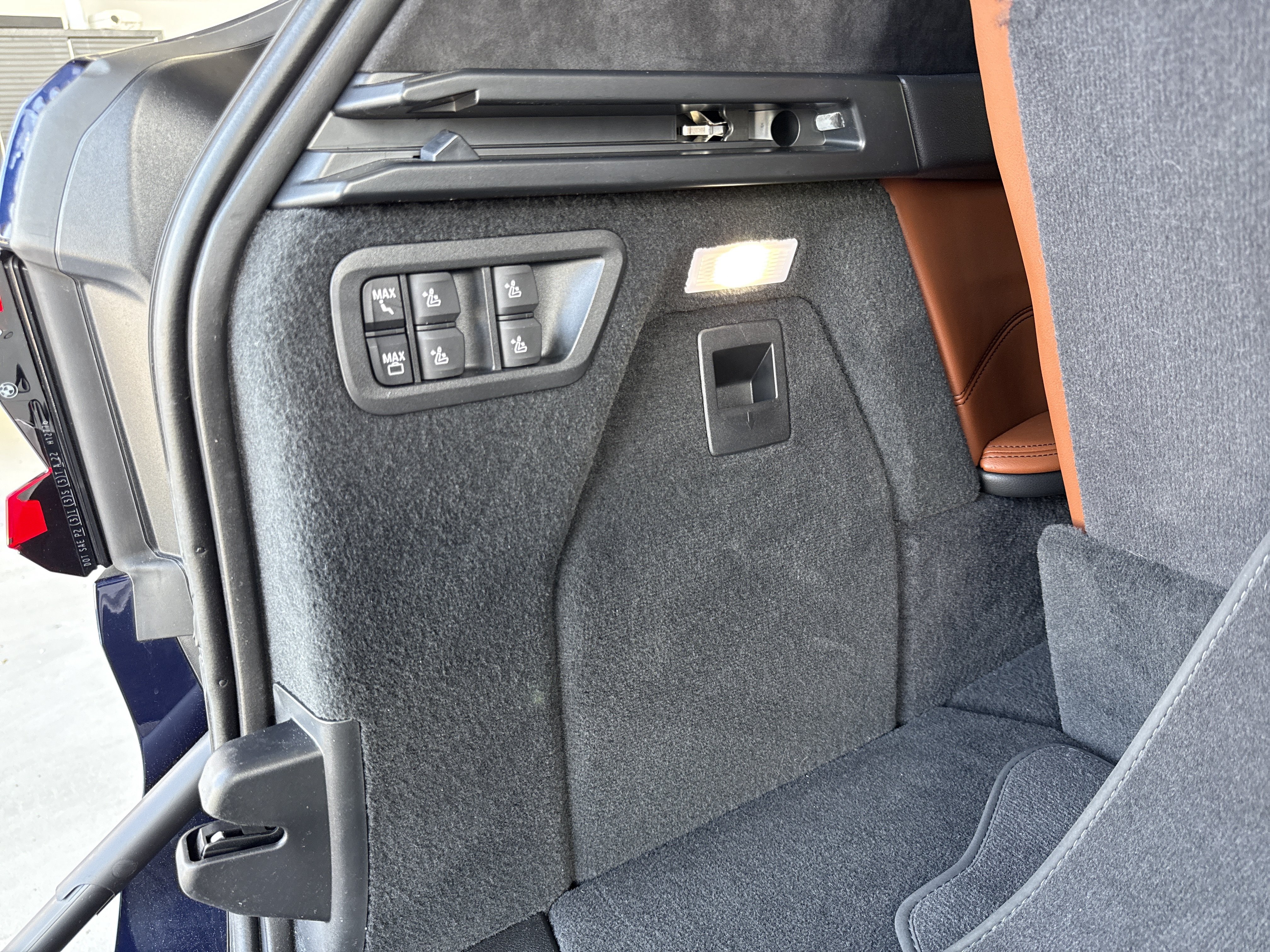 Used 2023 BMW X7 xDrive40i w/ Executive Package AWD/4WD image 13