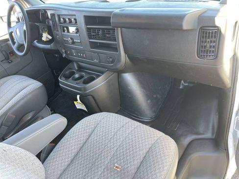 New 2025 GMC Savana 2500 Extended w/ Driver Convenience Package RWD image 29