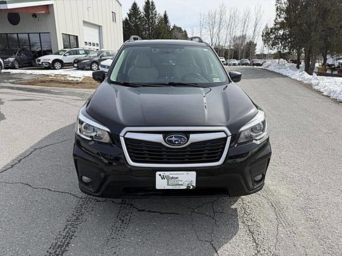 Used 2020 Subaru Forester Premium image 8