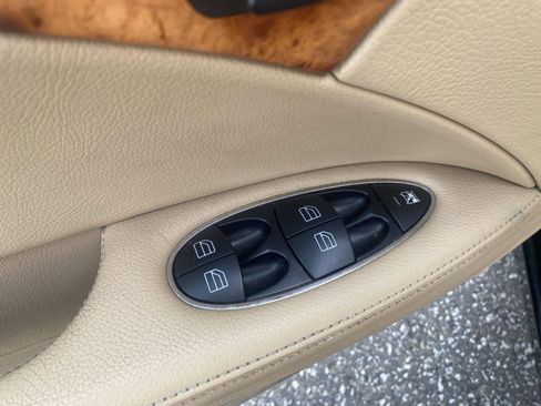 Used 2007 Mercedes-Benz E 350 Sedan image 22
