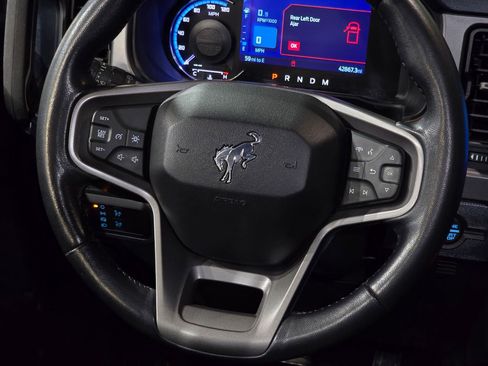 Used 2022 Ford Bronco Outer Banks image 39