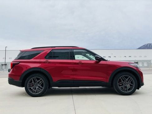 New 2026 Ford Explorer ST w/ Sun And Sound Package image 6