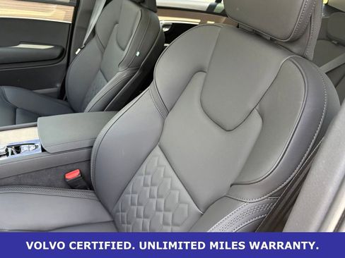 Certified 2025 Volvo XC90 B6 Plus AWD/4WD image 27