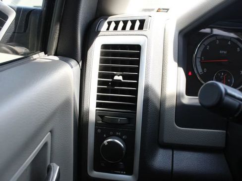 Used 2010 Dodge Ram 1500 Truck SLT AWD/4WD image 6