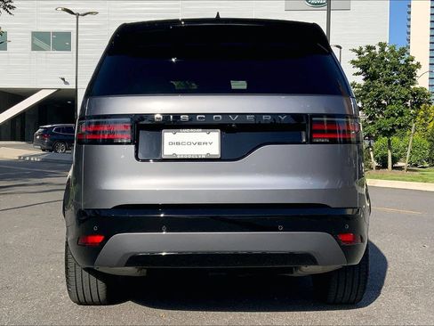Certified 2025 Land Rover Discovery Dynamic SE AWD/4WD image 4
