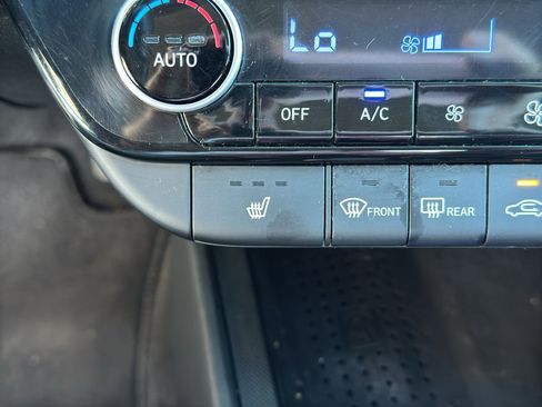 Used 2023 Hyundai Elantra SEL w/ Convenience Package image 23