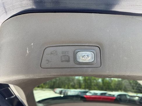 Used 2017 Lincoln MKC Premiere FWD image 26