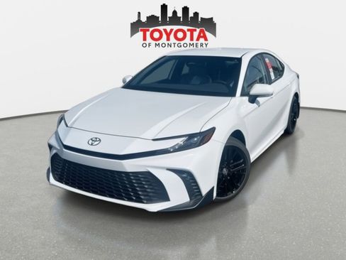 New 2026 Toyota Camry SE image 2