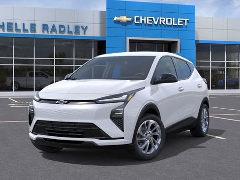 New 2027 Chevrolet Bolt LT image 6