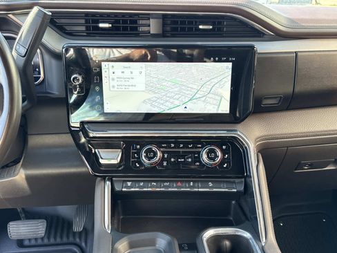 Used 2024 GMC Sierra 2500 Denali w/ Denali Reserve Package image 42