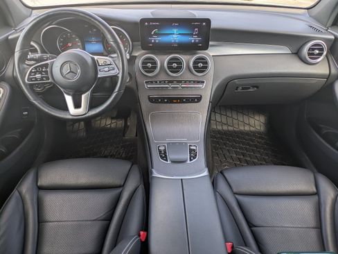 Used 2022 Mercedes-Benz GLC 300 4MATIC image 16
