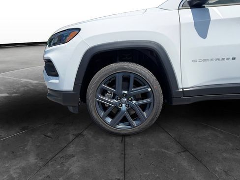 New 2026 Jeep Compass Latitude AWD/4WD image 14