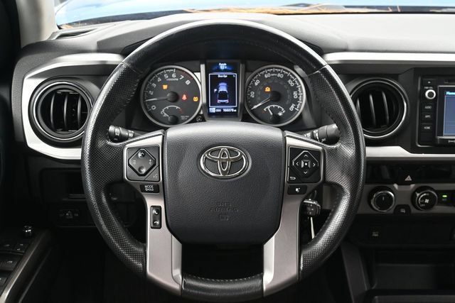 Used 2017 Toyota Tacoma SR5 w/ Tow Package AWD/4WD image 23