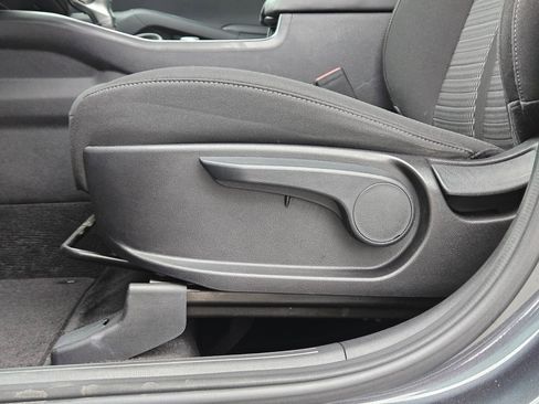 Used 2021 Kia Sorento LX image 19