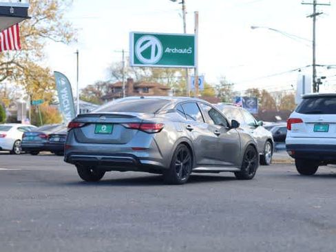 Used 2020 Nissan Sentra SR image 6