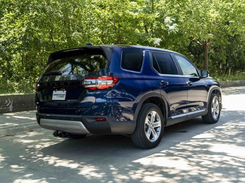 Used 2024 Honda Pilot EX-L image 9
