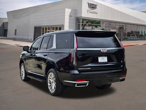 Used 2024 Cadillac Escalade Premium Luxury RWD image 4