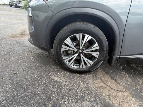 Used 2023 Nissan Rogue SV w/ SV Premium B Package AWD/4WD image 29
