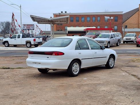 Used 1999 Ford Escort LX image 18