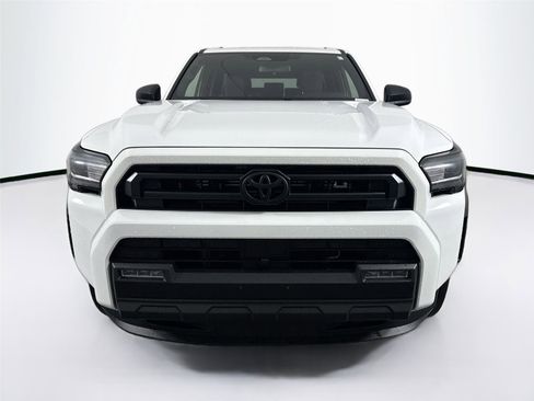 Certified 2025 Toyota 4Runner SR5 image 8