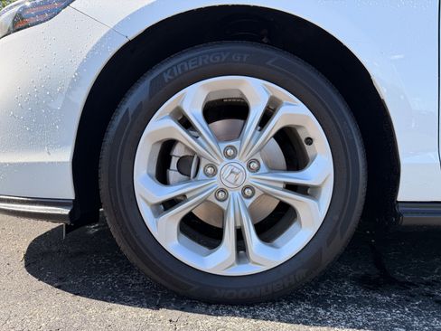 Used 2023 Honda Accord LX image 9