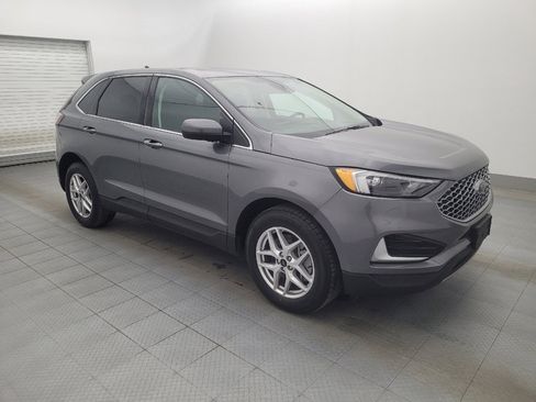 Used 2024 Ford Edge SEL image 11