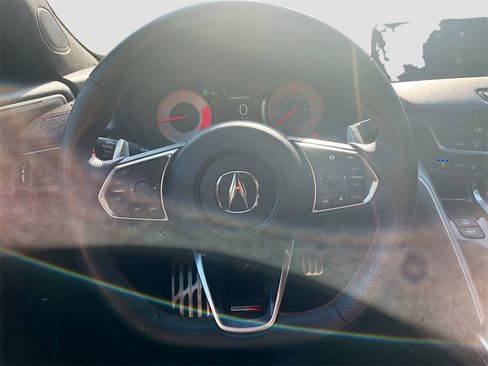 Used 2023 Acura TLX Type S image 11