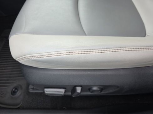 Certified 2023 Toyota RAV4 XLE Premium image 15