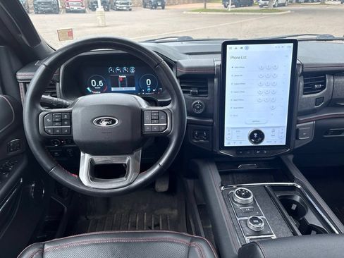 Used 2023 Ford Expedition Limited AWD/4WD image 11