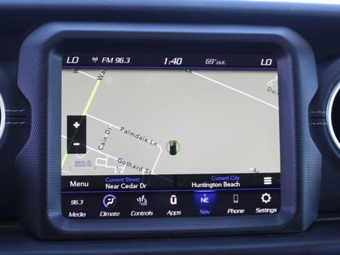 Used 2022 Jeep Wrangler Unlimited Sahara w/ Cold Weather Group AWD/4WD image 32