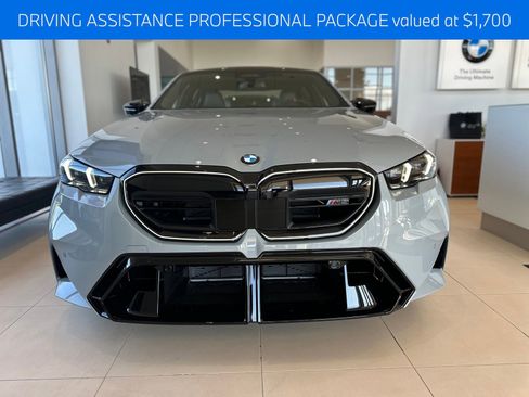 New 2026 BMW M5 w/ Executive Package image 3