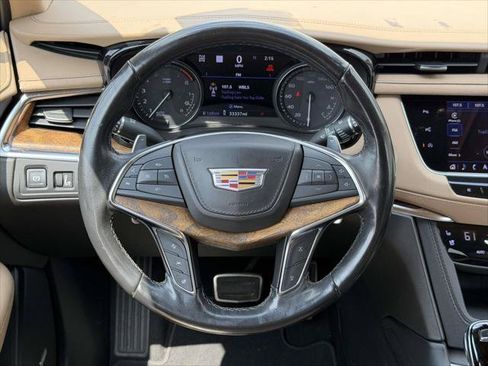 Used 2023 Cadillac XT5 Sportv w/ Platinum Package AWD/4WD image 17