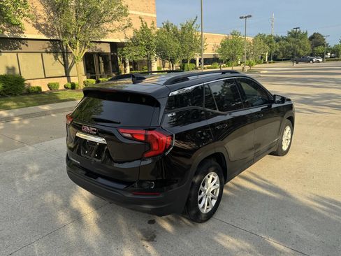 Used 2019 GMC Terrain SLE w/ Driver Convenience Package FWD image 7