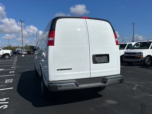 New 2025 Chevrolet Express 3500 Extended w/ Driver Convenience Package RWD image 6