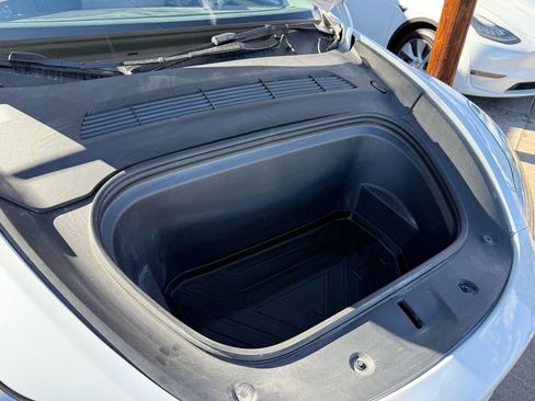 Used 2023 Tesla Model Y AWD image 15