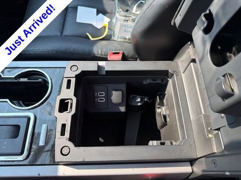 Used 2017 Ford Expedition Limited w/ Equipment Group 301A RWD image 39