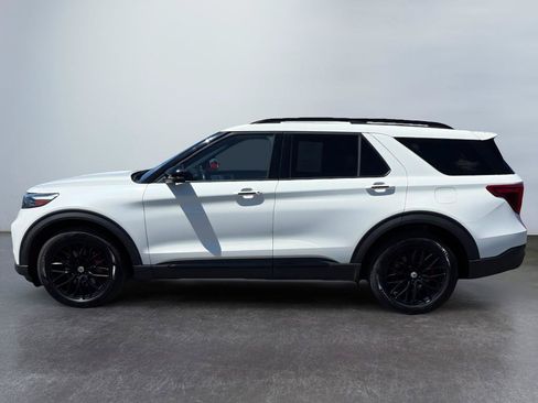 Used 2020 Ford Explorer ST w/ ST Street Pack AWD/4WD image 2