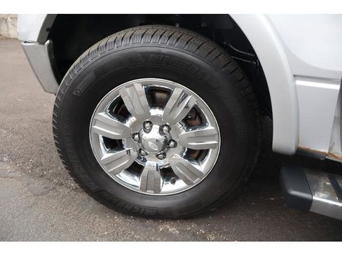 Used 2012 Ford F150 Lariat w/ Lariat Chrome Pkg image 17