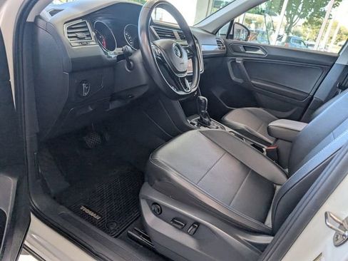 Used 2019 Volkswagen Tiguan SE image 6