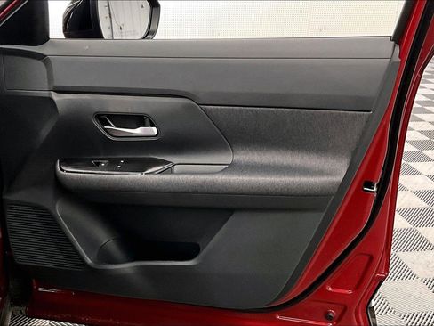 New 2026 Nissan Kicks SV FWD image 32