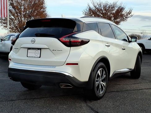 Certified 2024 Nissan Murano SV image 3