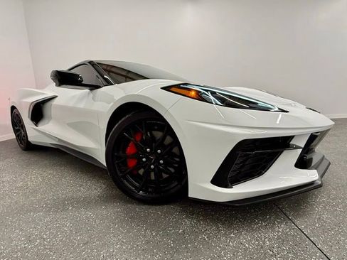 Used 2023 Chevrolet Corvette Stingray w/ Z51 Performance Package image 6