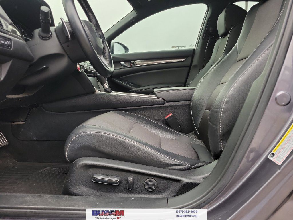 Used 2019 Honda Accord Sport image 15