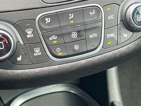 Used 2024 Chevrolet Malibu LT FWD image 20