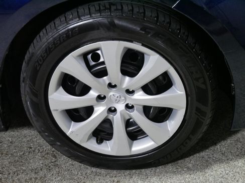 Used 2024 Toyota Corolla LE FWD image 15