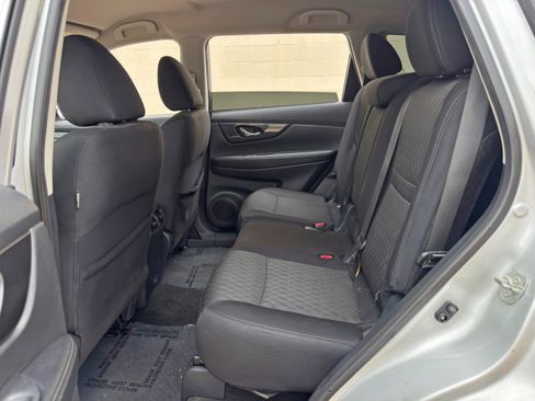 Used 2019 Nissan Rogue SV w/ Premium Package AWD/4WD image 39
