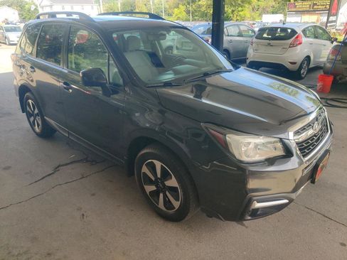 Used 2018 Subaru Forester 2.5i Premium w/ All-Weather Package AWD/4WD image 8