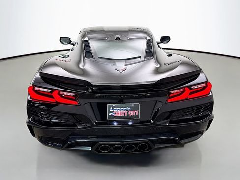Used 2025 Chevrolet Corvette Z06 RWD image 6
